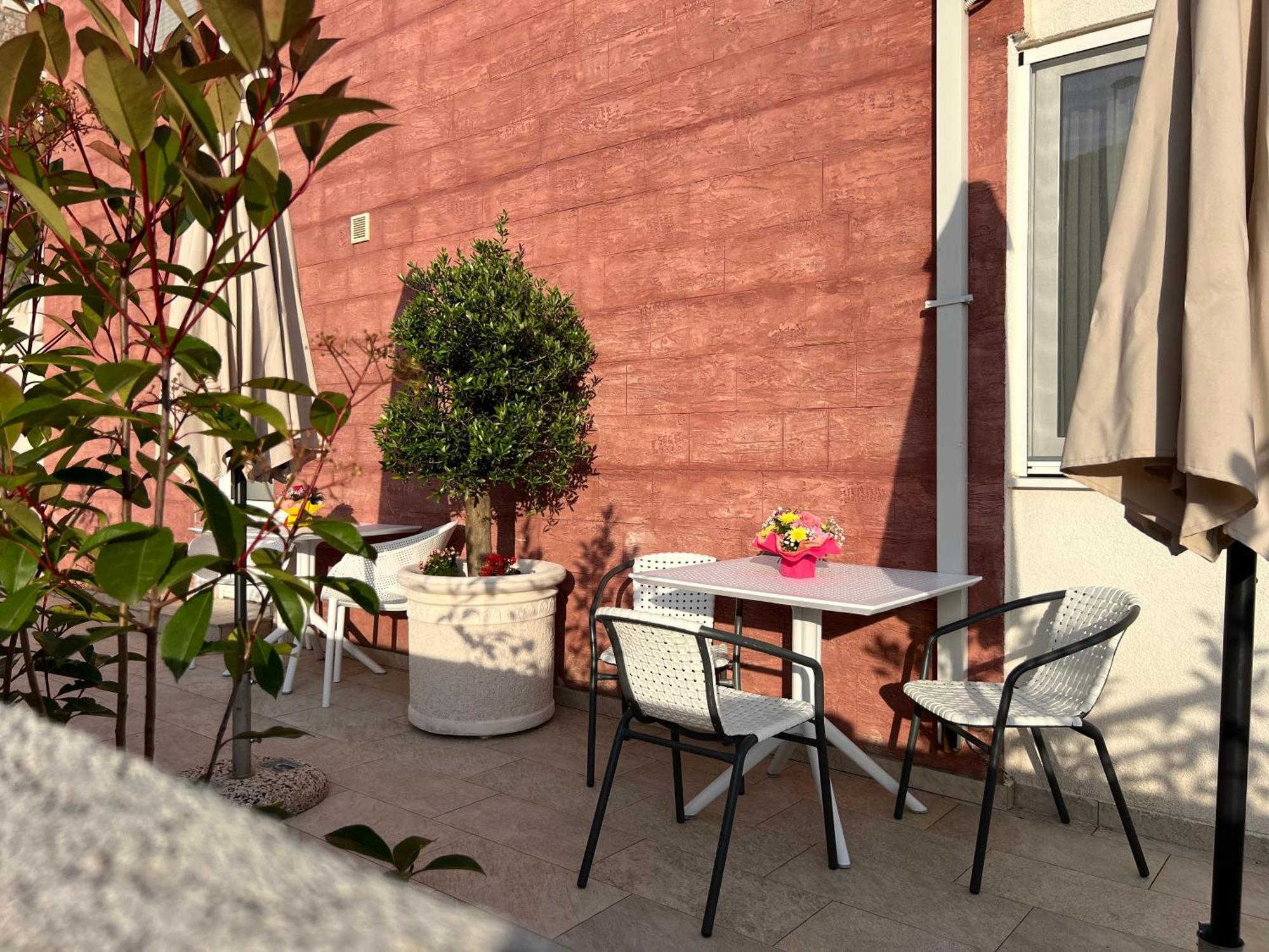 Apartments Residence Dj Petrovac Εξωτερικό φωτογραφία