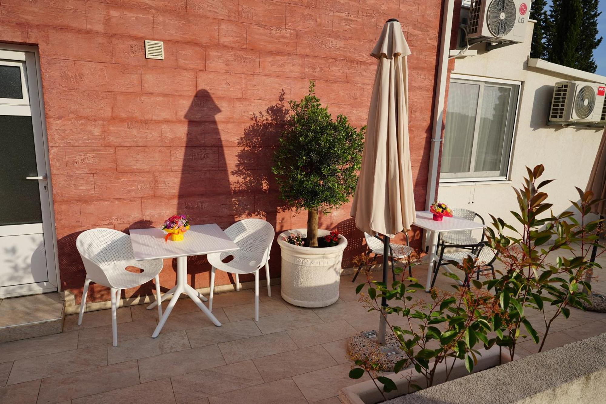 Apartments Residence Dj Petrovac Εξωτερικό φωτογραφία