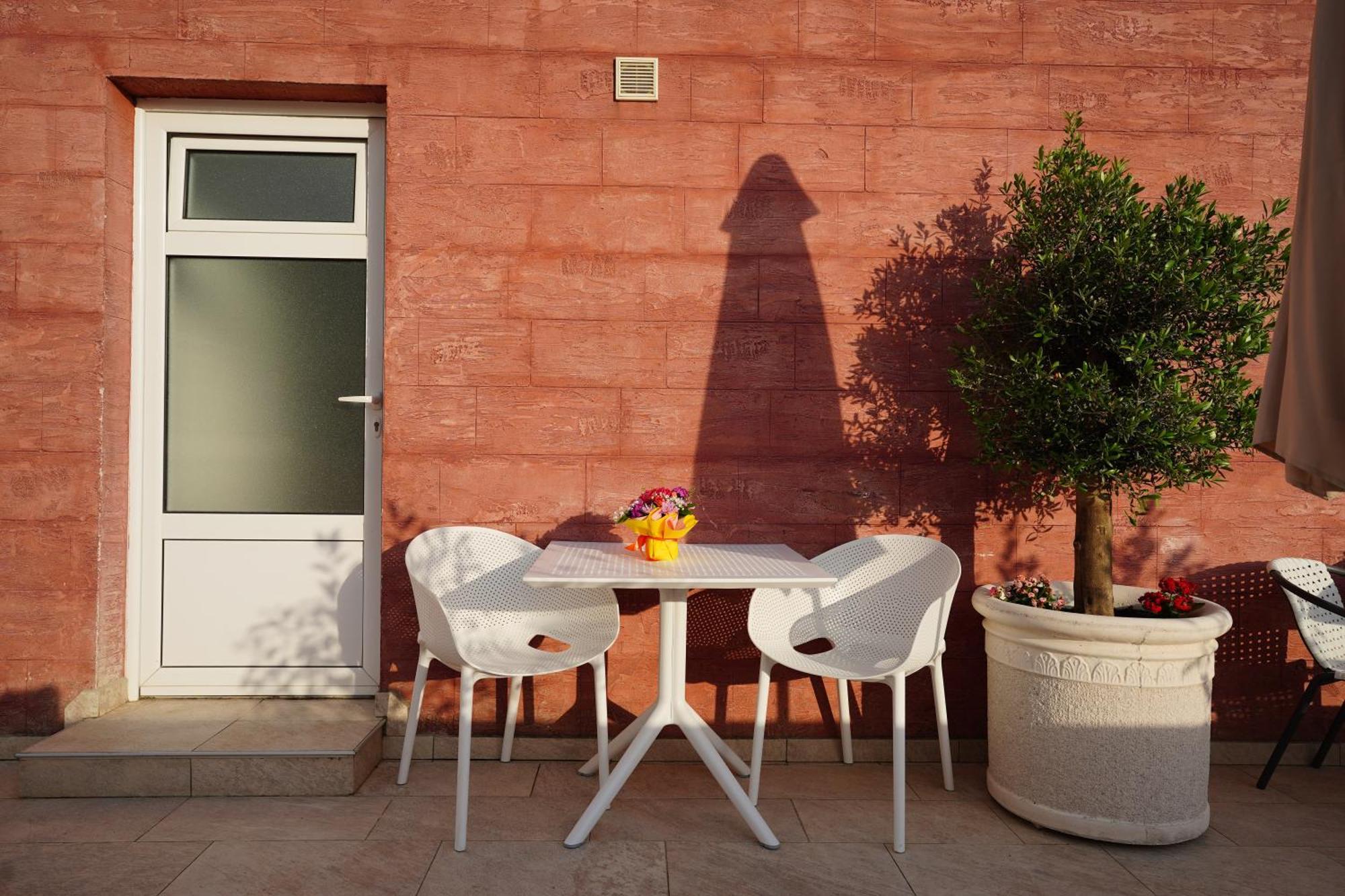 Apartments Residence Dj Petrovac Εξωτερικό φωτογραφία